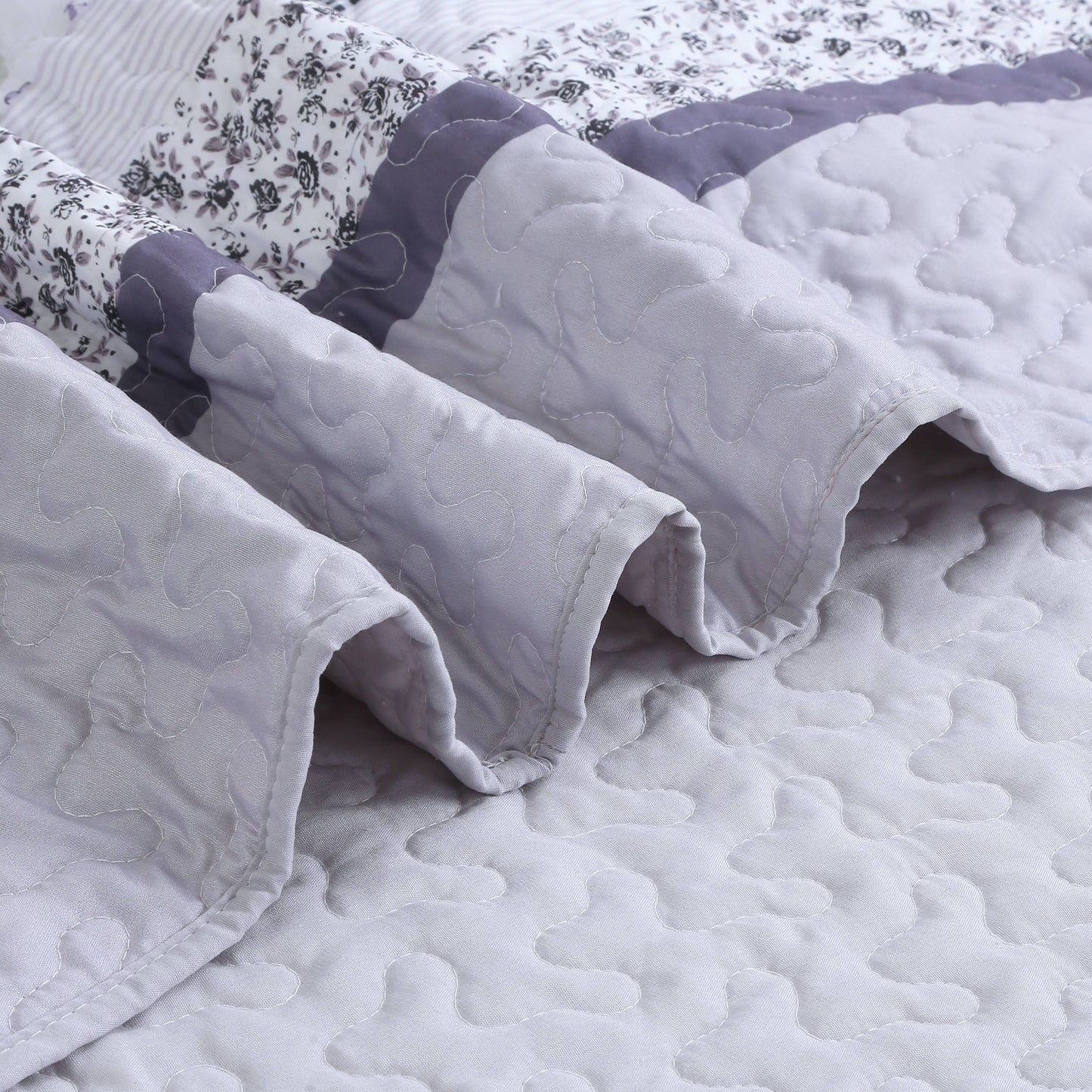 "Plum Mist" Quilted Throw Blanket 50"x60"