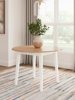 Gesthaven Dining Collection in White - Ashley Furniture