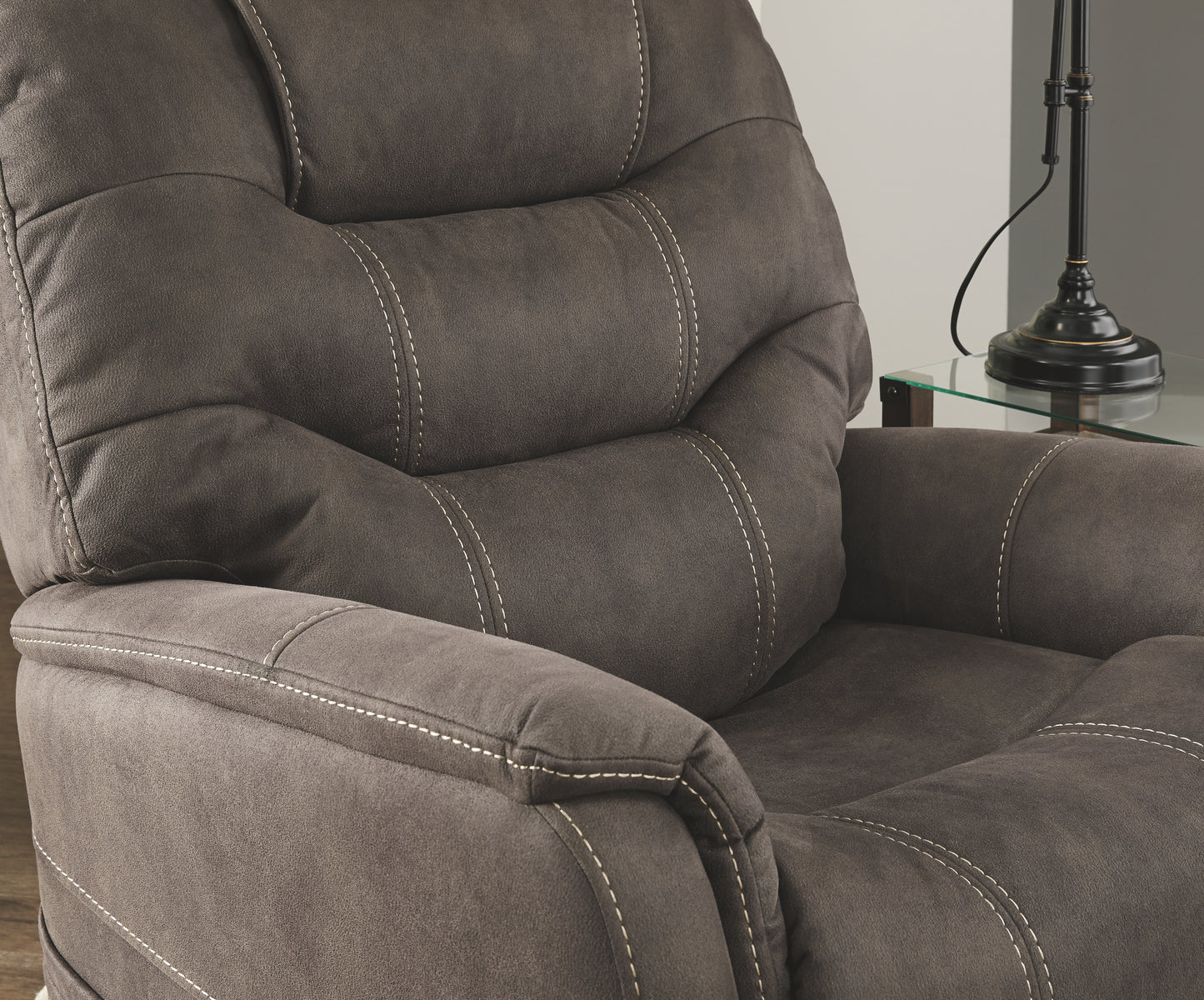 Ballister Power Lift Recliner - Ashley Furniture (5191175929994)