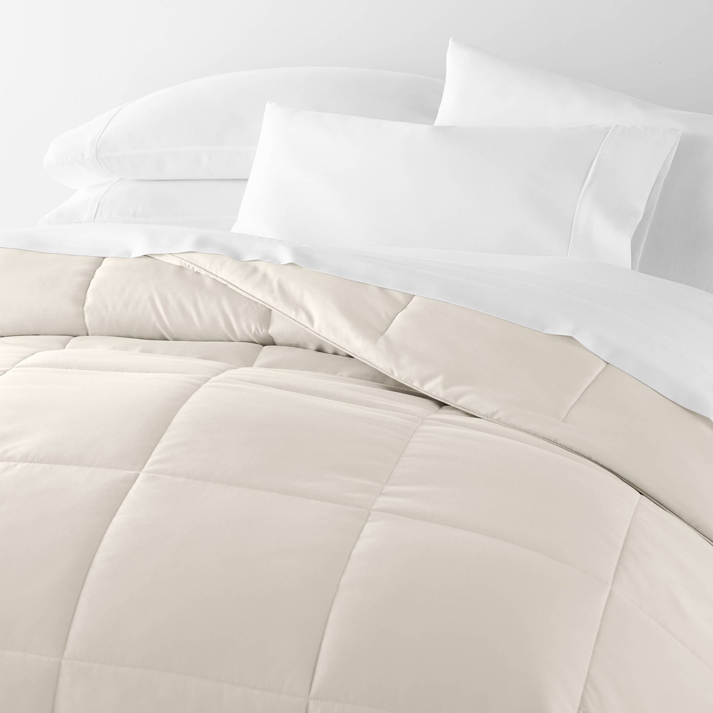 Home Collection All Season Down Alternative Comforter: White / King/California