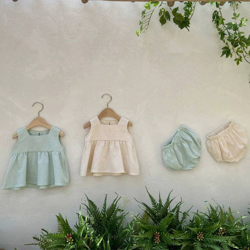 Summer Hot Selling Baby Kids Girls Sleeveless Square Neck Plaid Vest and Shorts Clothing Set: Beige / 100 (2-3Y)