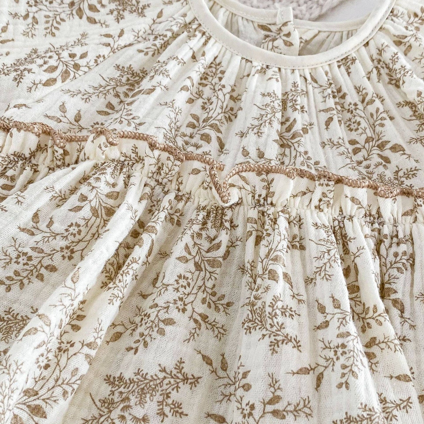 Summer Baby Girls Plain Floral Print Fly Sleeves Princess bodysuit Dress: Apricot / 90 (12-24M)