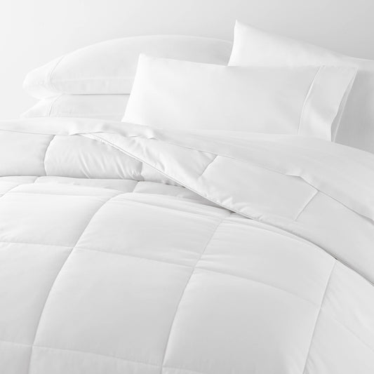Home Collection All Season Down Alternative Comforter: White / King/California