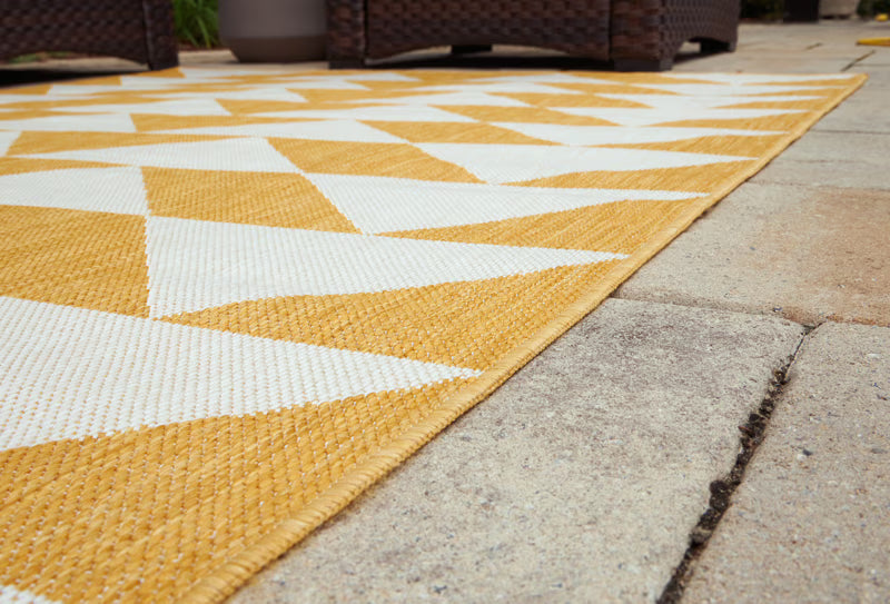 Thomley Indoor/Outdoor Area Rug - Ashley Furniture