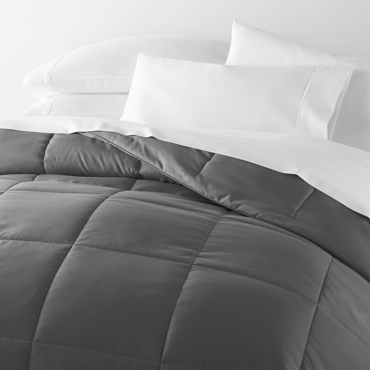 Home Collection All Season Down Alternative Comforter: Ivory / Full/Queen