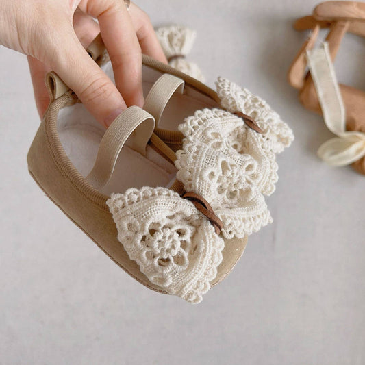 Autumn Baby Girl Princess Design Hollow-out Bow Attached Toddler Walking Shoes: Coffee / Insole length 11.00 cm