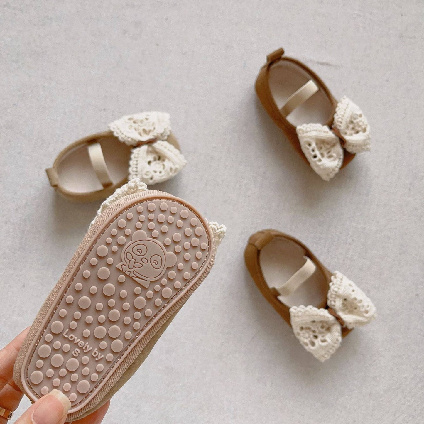Autumn Baby Girl Princess Design Hollow-out Bow Attached Toddler Walking Shoes: Beige / Insole length 11.00 cm