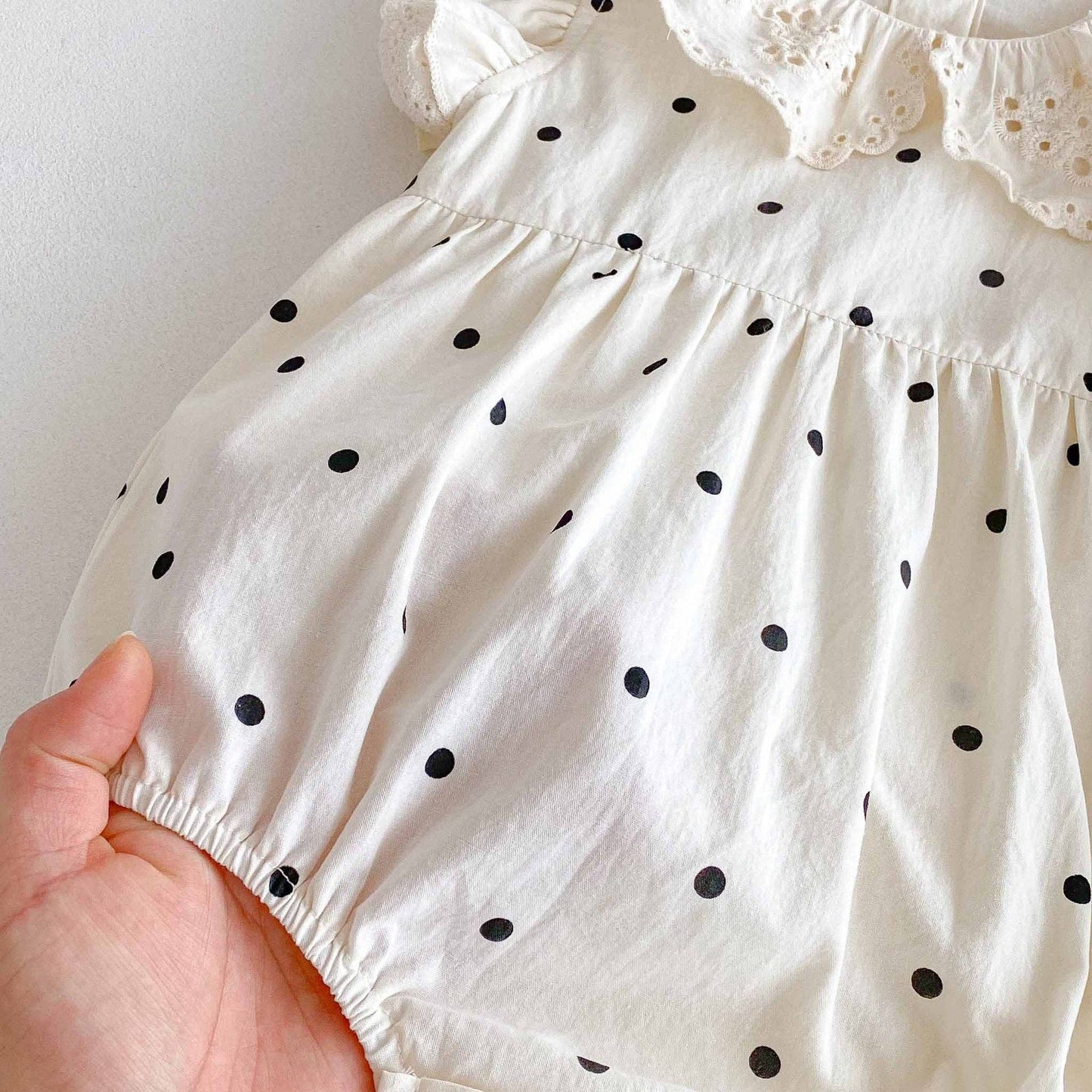 Summer Arrival Baby Girls Cute Dots Pattern Fly Sleeves bodysuit: Apricot / 80 (9-12M)