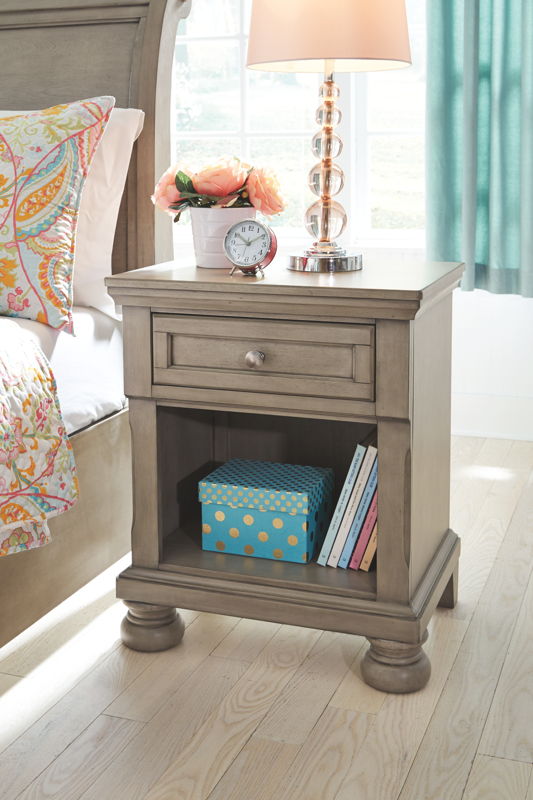 Lettner Bedroom Series - Ashley Furniture (5174136078474)